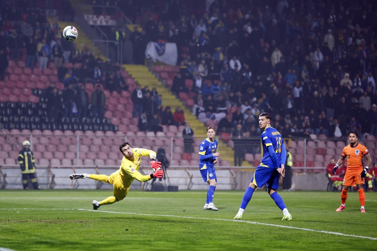 轻跑卫不仅 轻跑卫不仅