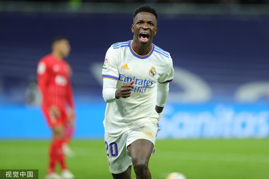 过8场5球 过8场5球