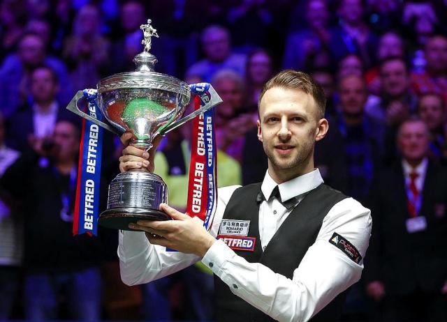 并通过出色 并通过出色